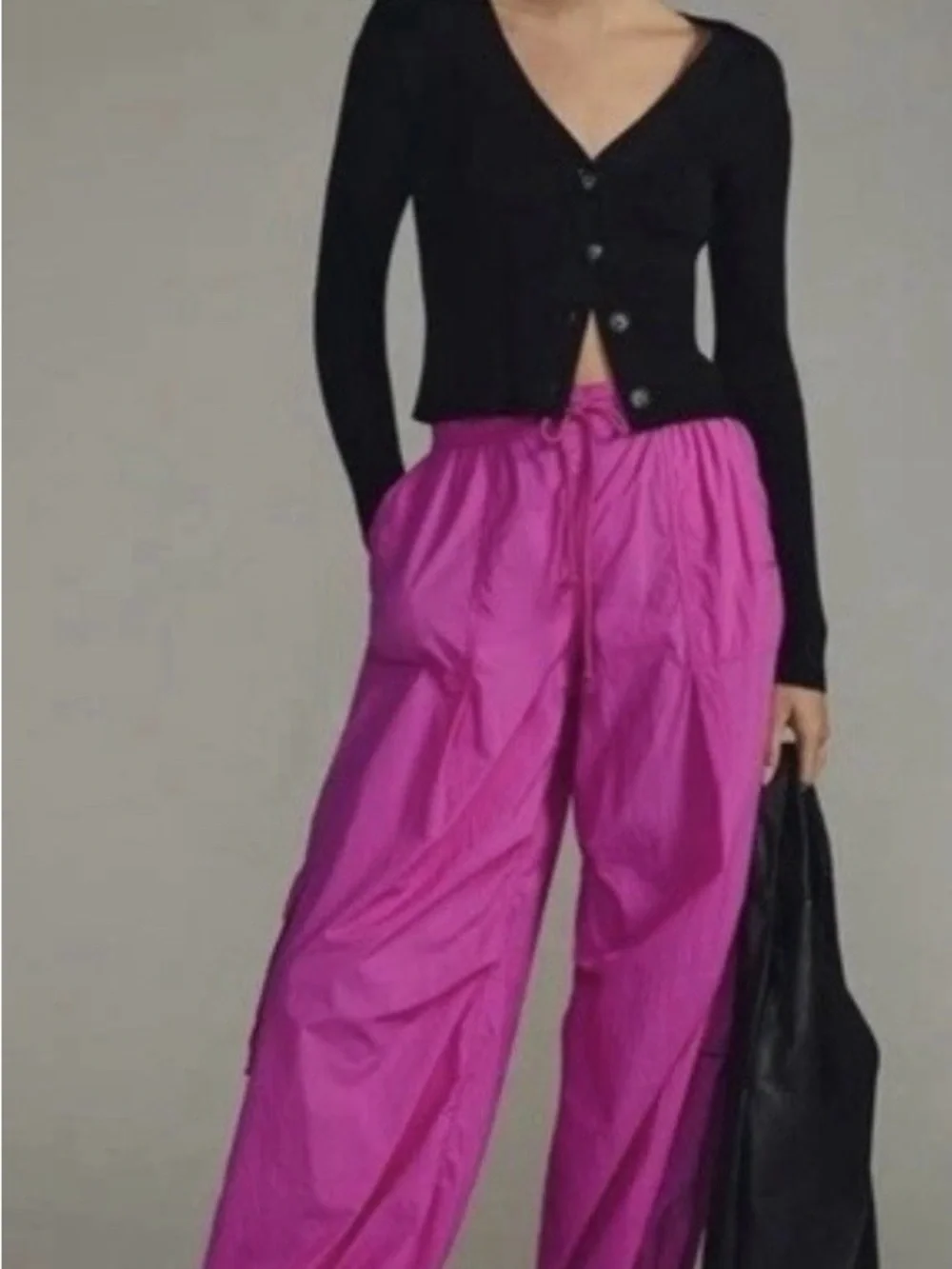 High-Rise Wide-Leg Cargo Pants in Bright Pink - Picture 4 of 11